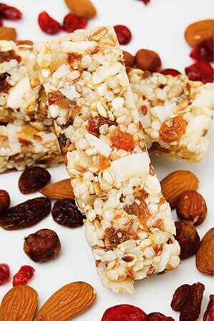 Healthy crunch bar with ingredients