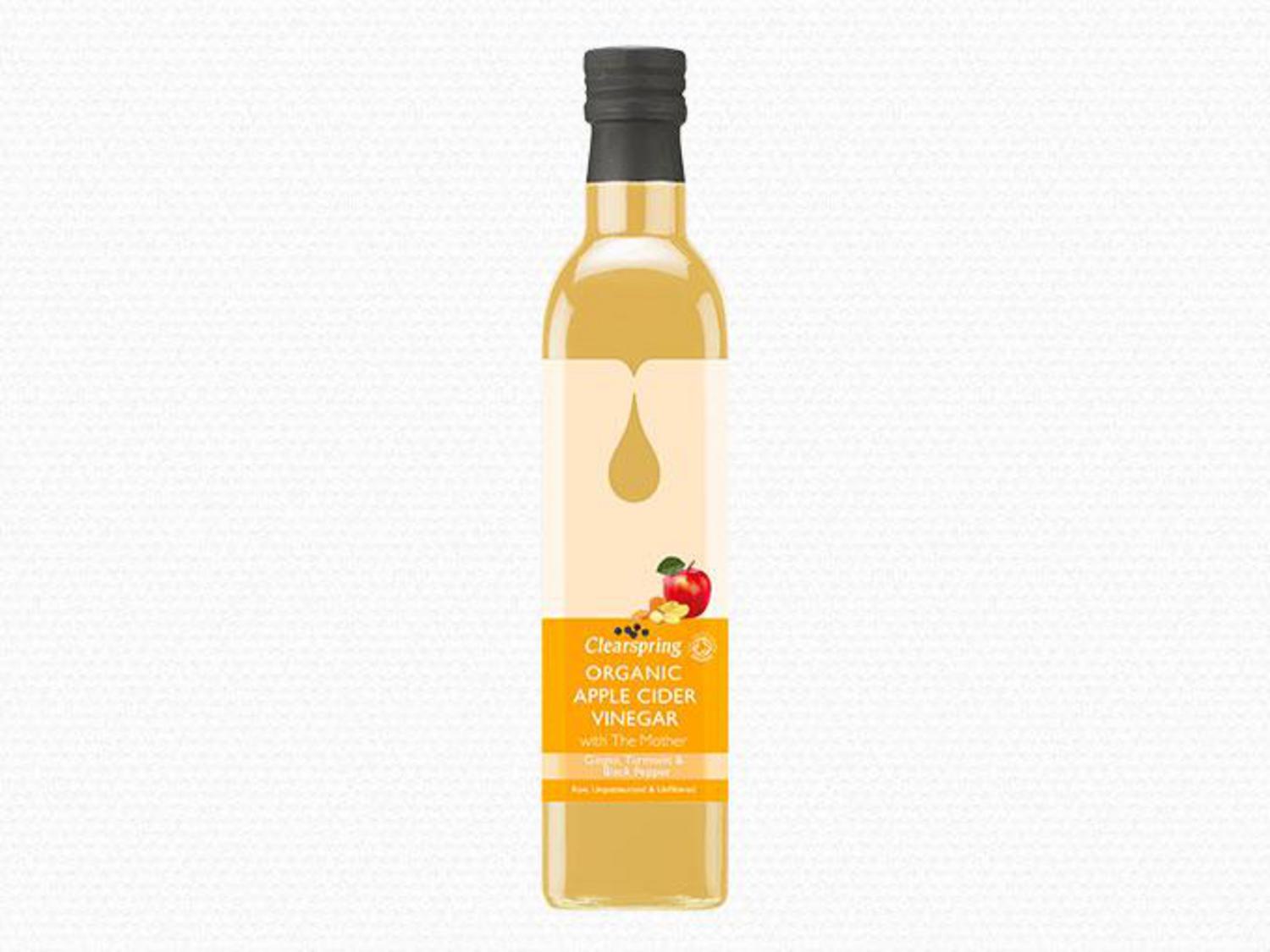 Organic Cider Vinegar Ginger Turmeric and Black Pepper Apple With