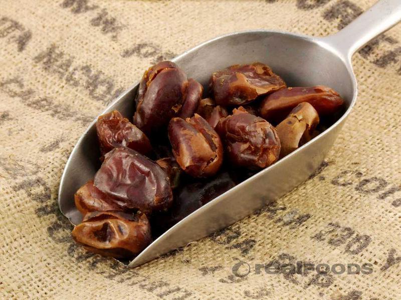 Pitted Dates ORGANIC image 2