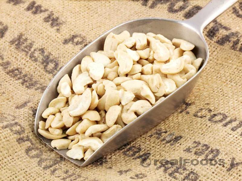 White Cashew Nuts Pieces ORGANIC