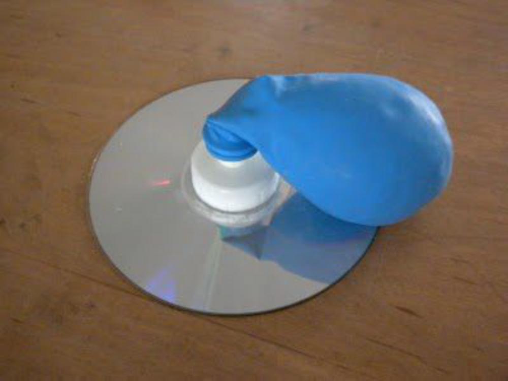 Ballon on a CD