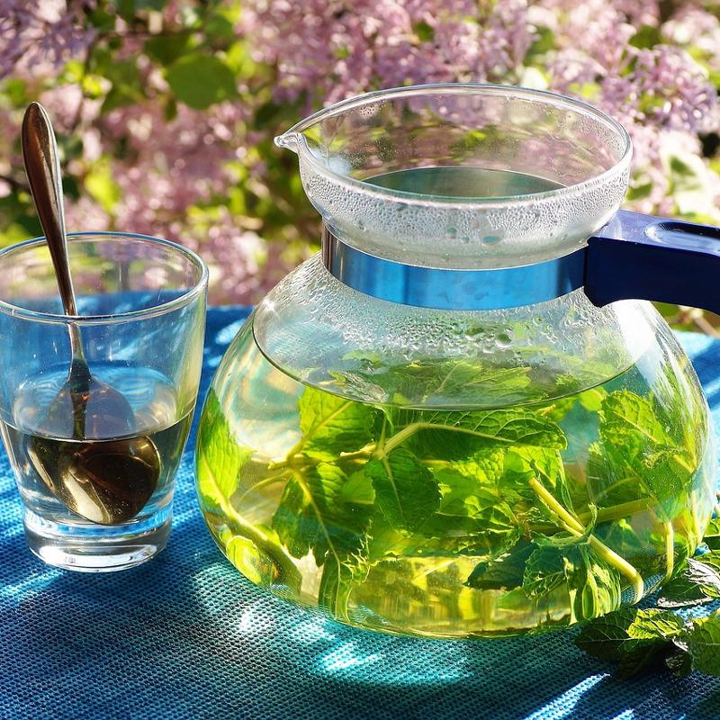 fresh-water-and-herbal-teas